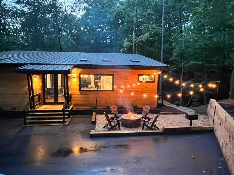 Вілла Modern Mountain Getaway With Hot Tub, Fire Pit Sautee Nacoochee Екстер'єр фото