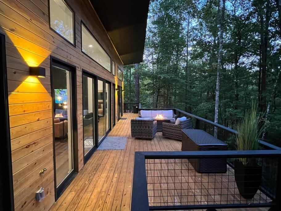 Вілла Modern Mountain Getaway With Hot Tub, Fire Pit Sautee Nacoochee Екстер'єр фото